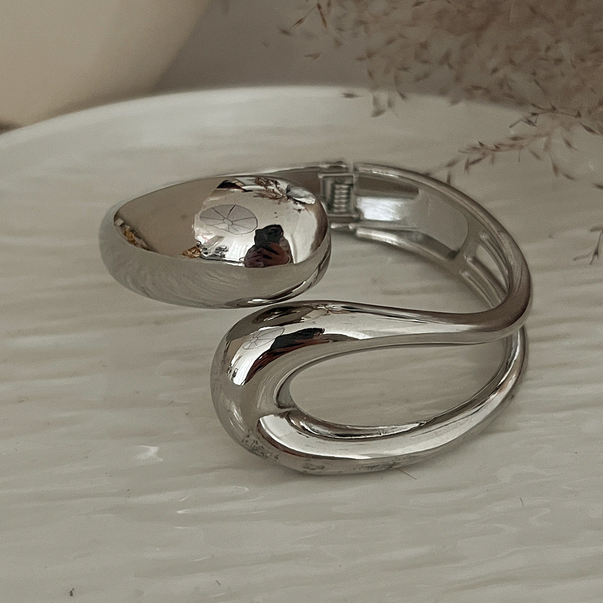 Women's Fashion Irregular With Personality Alloy Bracelet