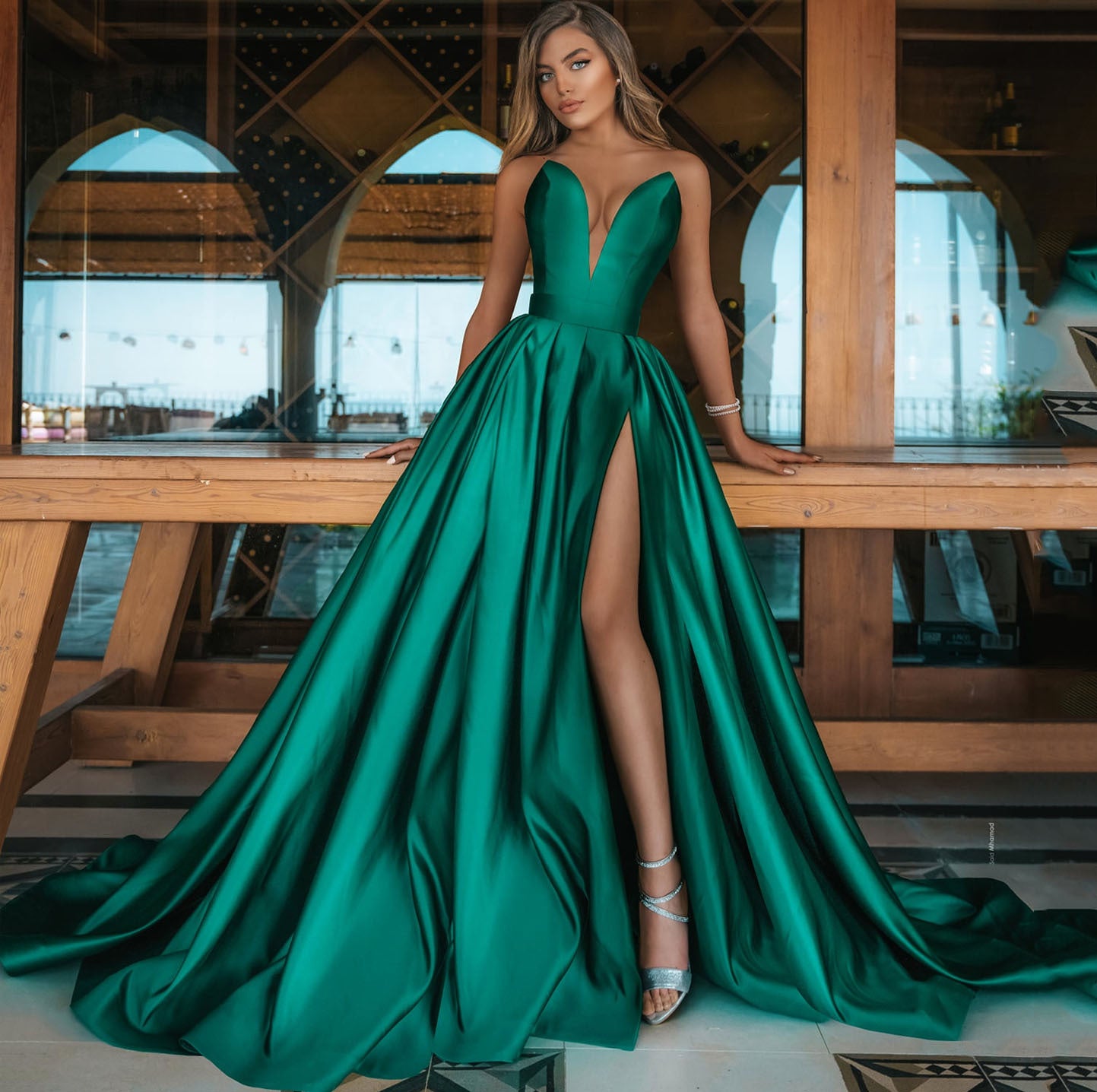 Fashion Personalized Women's Wedding Dress