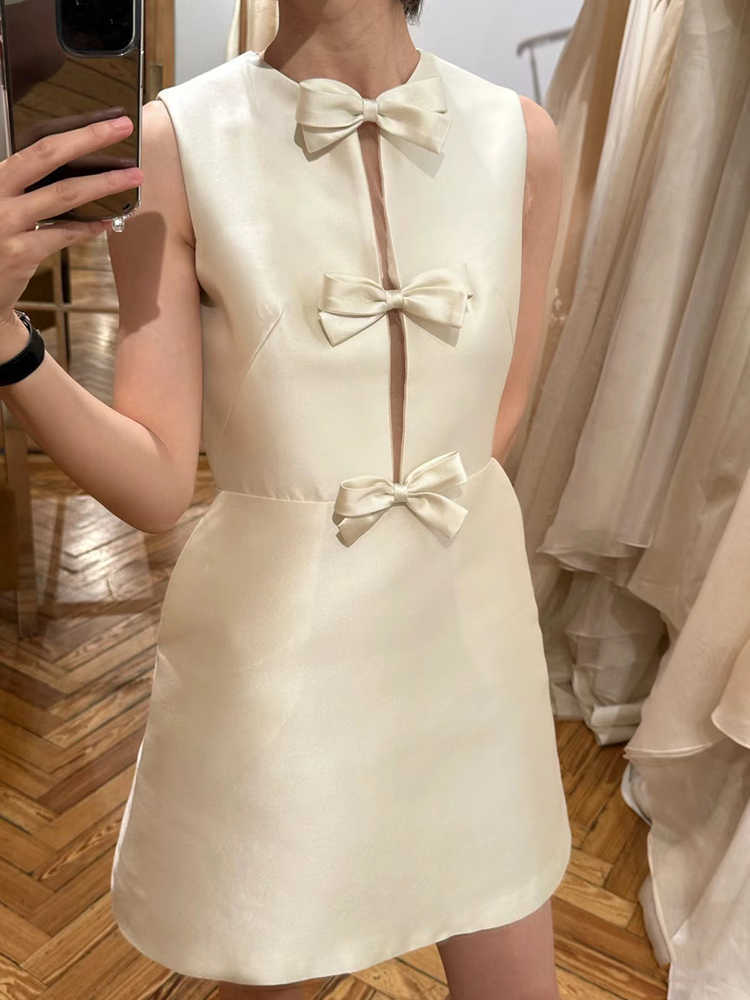 Light Wedding Dress Satin Bride Engagement Gown Dress