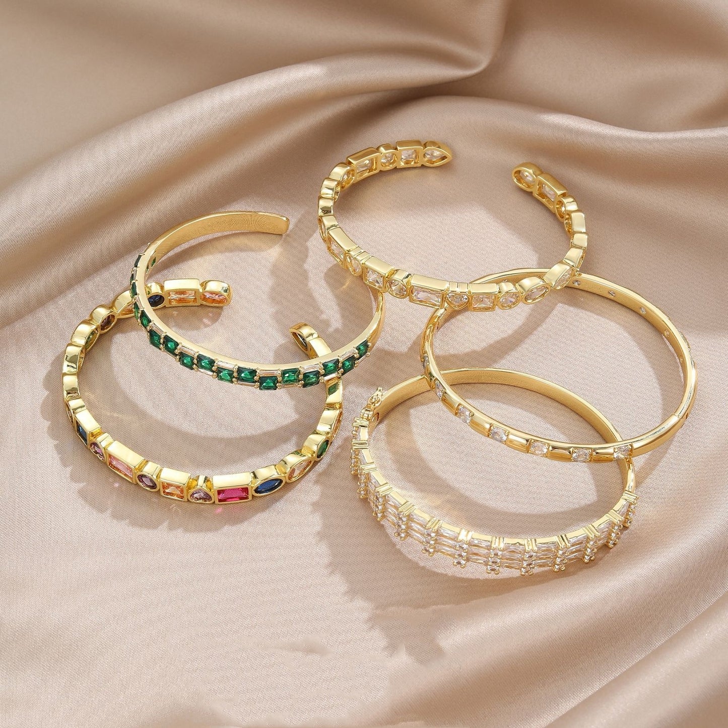 Retro Color Zirconium Ladies' Bracelet