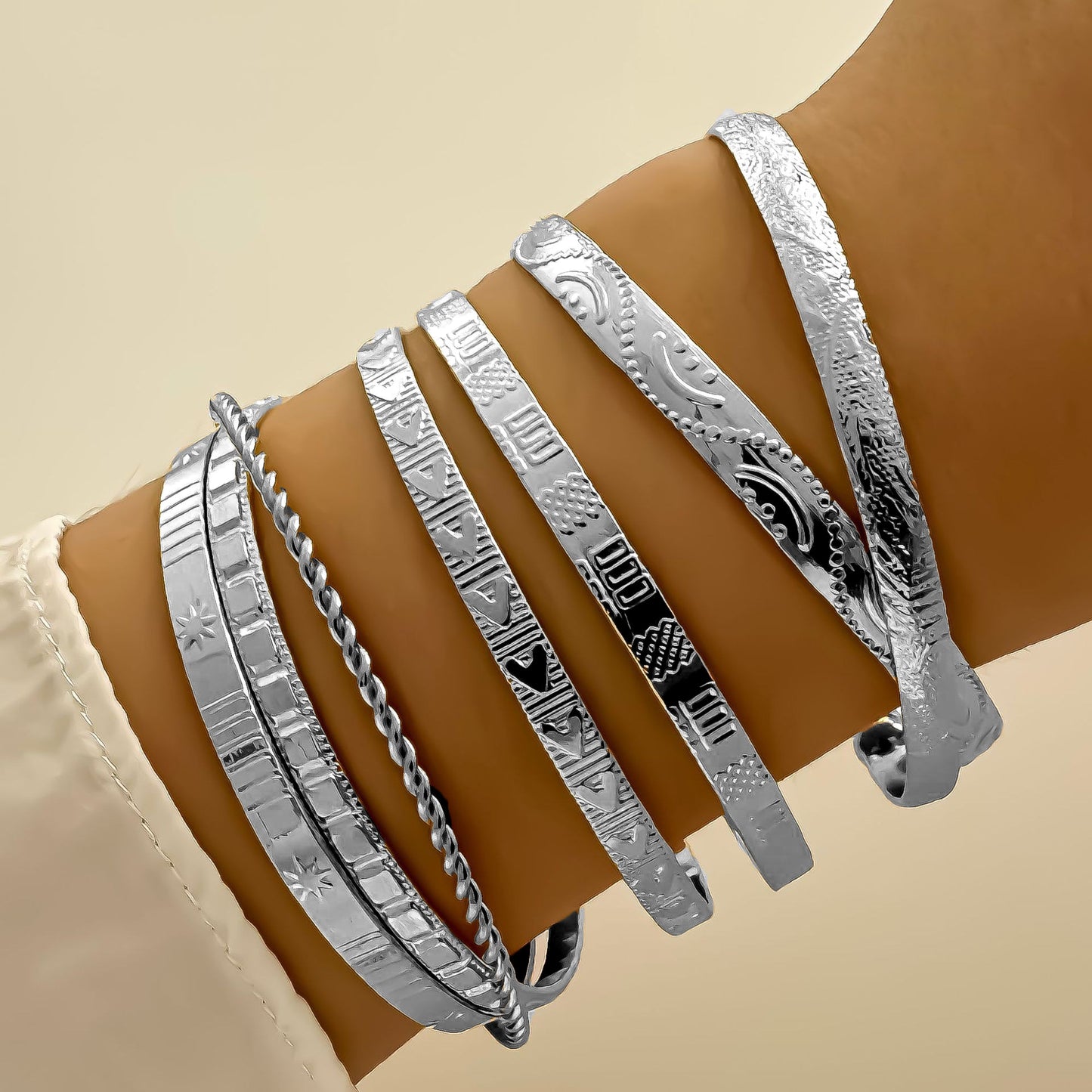 Creative Simple Temperament Lady Twisted Hip Hop Style Bracelet