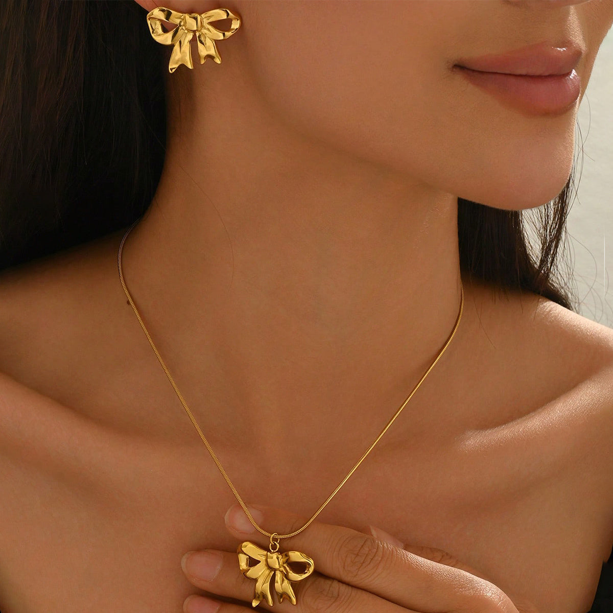 Lxalry 18K Gold Plated Bow Mirror Jewelry Set  Hypoallergenic Skin Safe Necklace   Earrings For Weddings Gifting, Never Fade Adjustable Luxury With Precision-Cast Ribbon