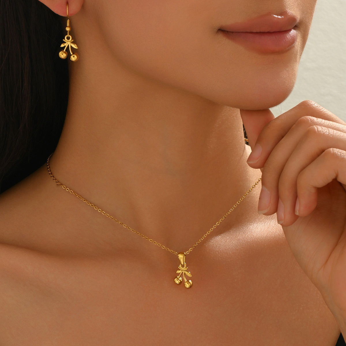 Lxalry 18K Gold Plated Cherry Mirror Jewelry Set  Hypoallergenic Skin  Safe Necklace   Drop Earrings Never Fade Adjustable Luxury Gift For  Evening Wear