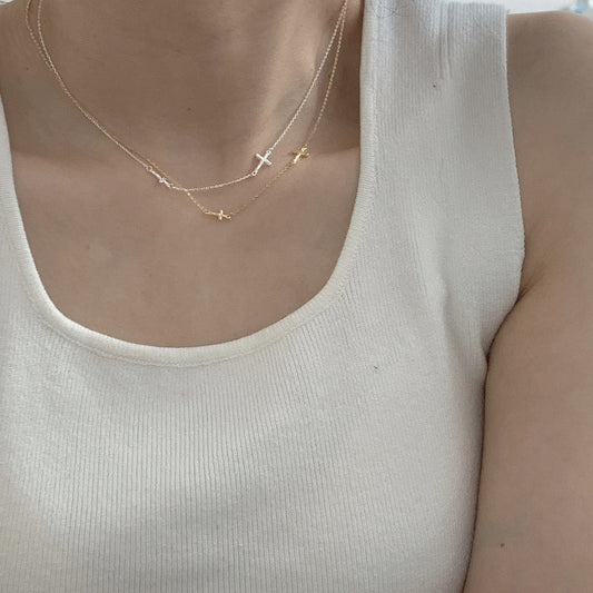 925 Sterling Silver Mini Pleated Cross Necklace
